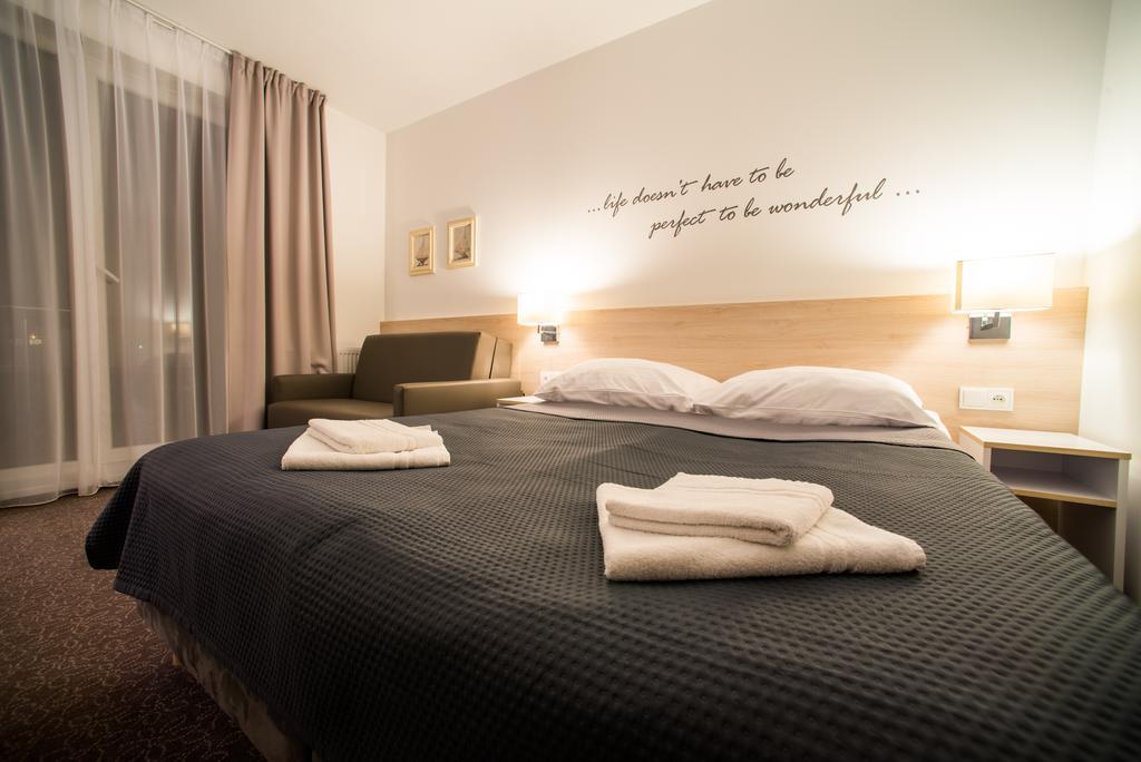 Borgata Bed & Breakfast อุสตรอเนียมอร์สเกีย ห้อง รูปภาพ